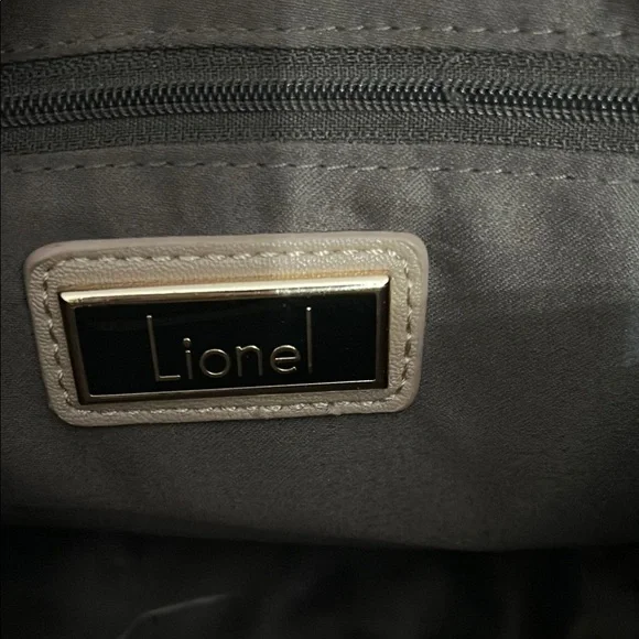 Lionel Caramel Studded Fringe Faux Leather Purse Bag Crossbody Boho - Picture 6 of 9